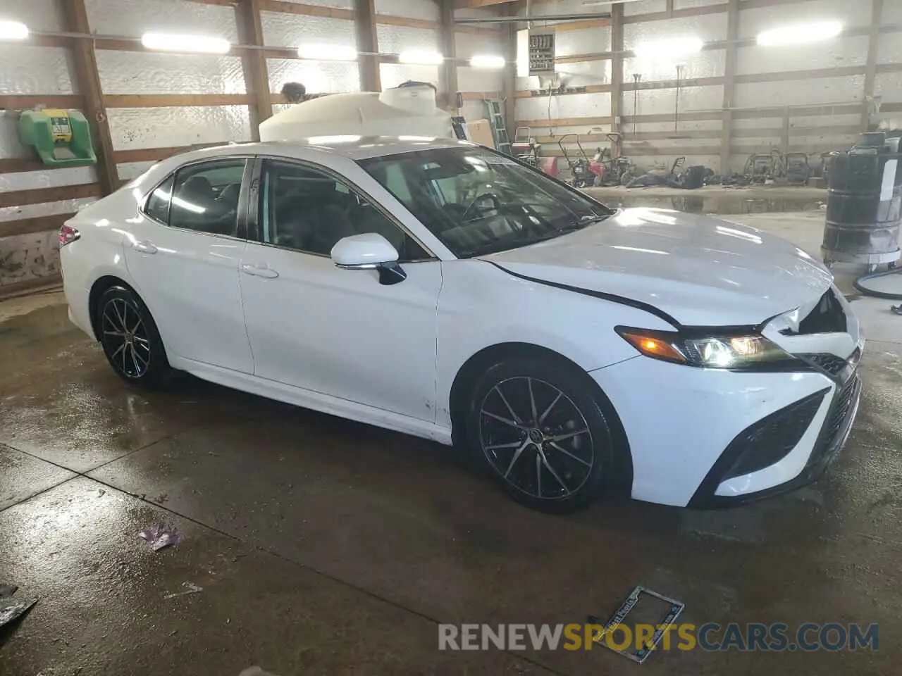 4 Photograph of a damaged car 4T1G11AK4NU685410 TOYOTA CAMRY 2022