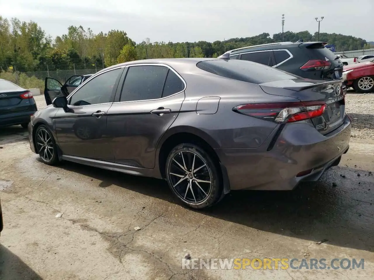 2 Photograph of a damaged car 4T1G11AK4NU707941 TOYOTA CAMRY 2022