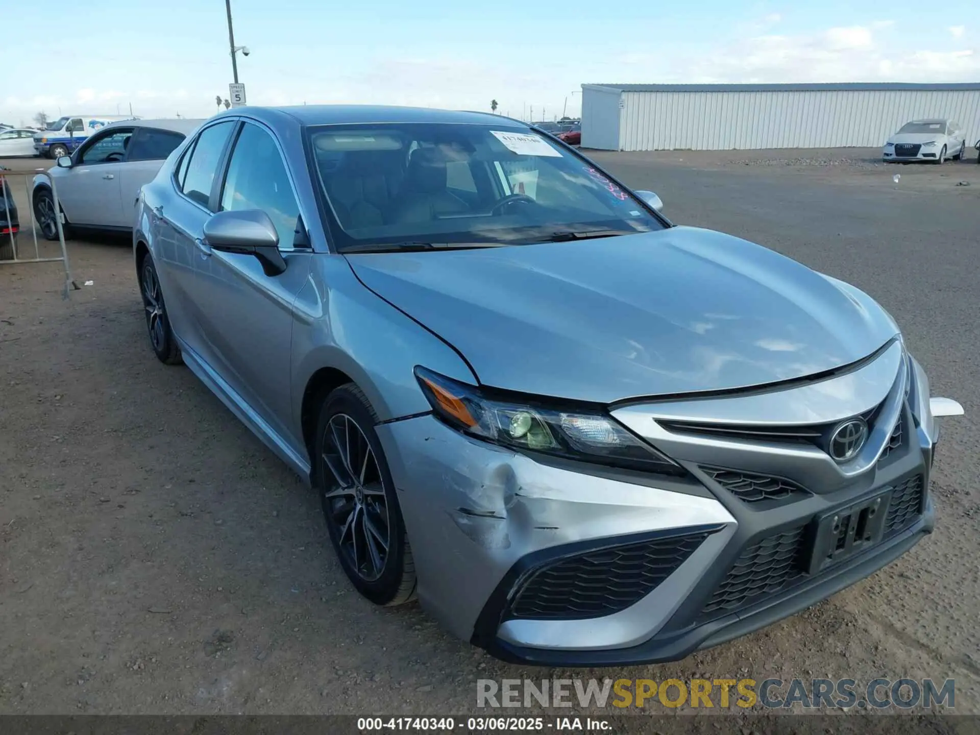 1 Photograph of a damaged car 4T1G11AK4NU708037 TOYOTA CAMRY 2022
