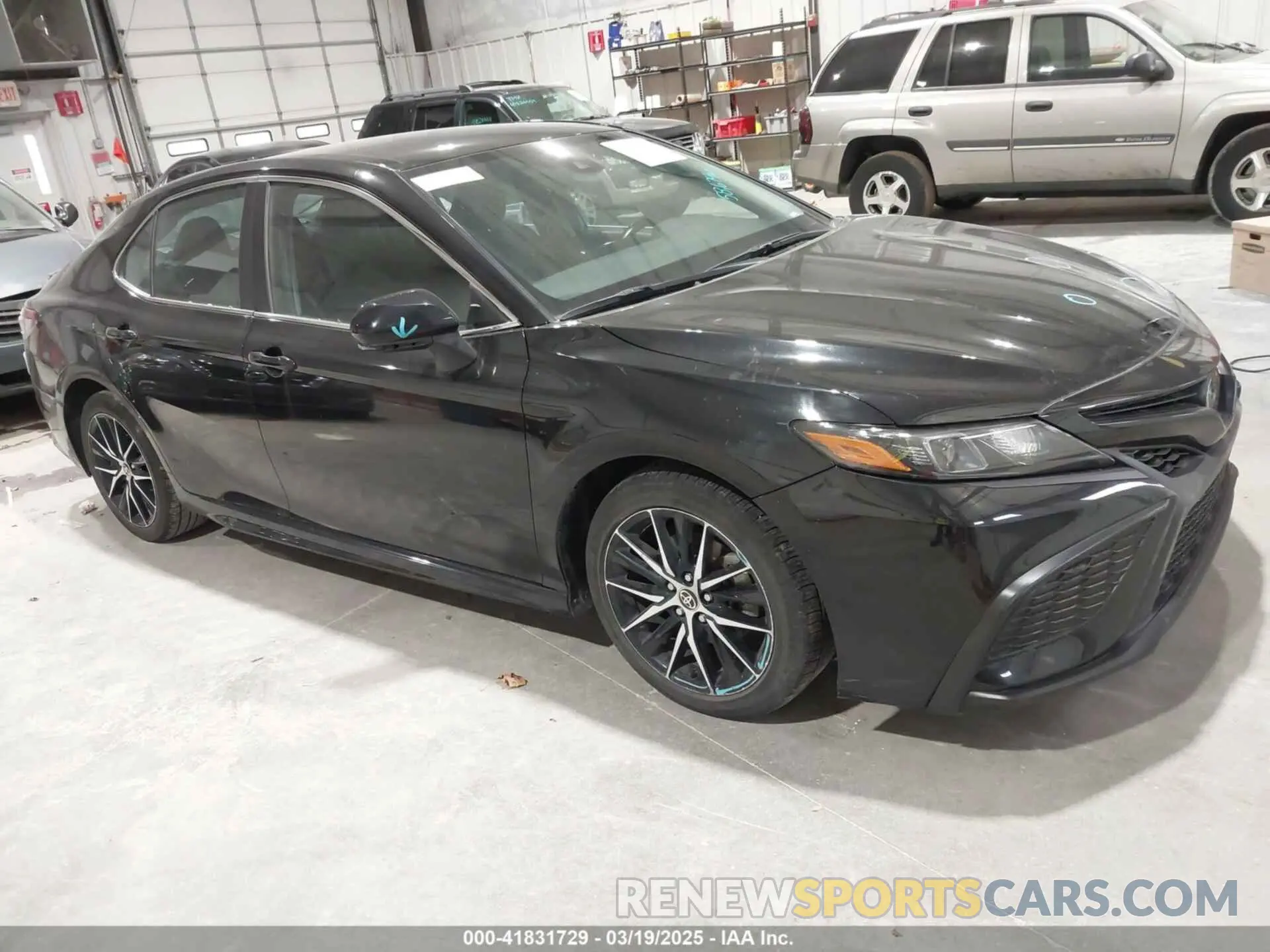 1 Photograph of a damaged car 4T1G11AK4NU713626 TOYOTA CAMRY 2022