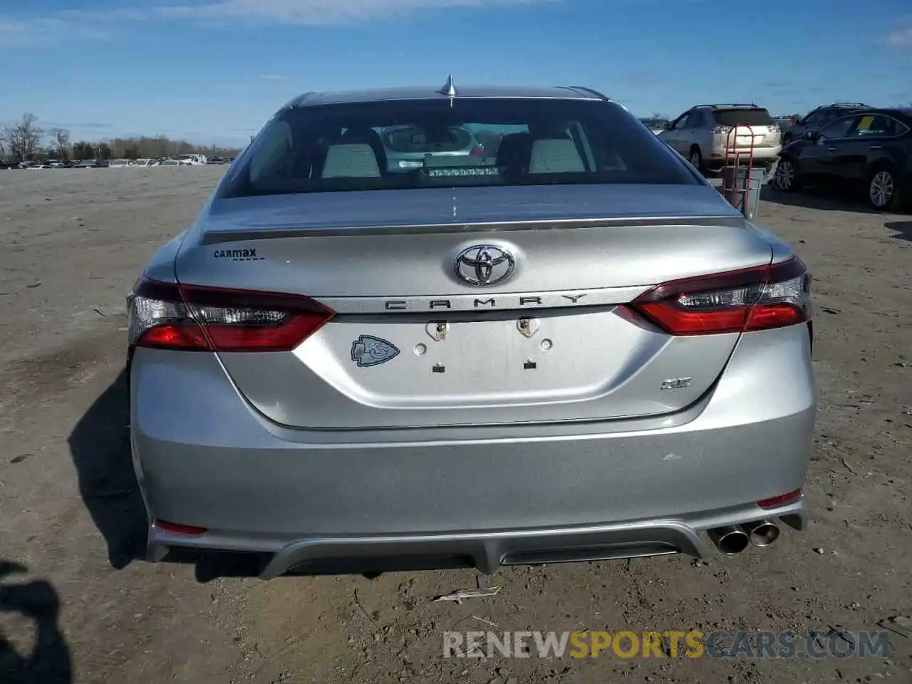 6 Photograph of a damaged car 4T1G11AK5NU007250 TOYOTA CAMRY 2022