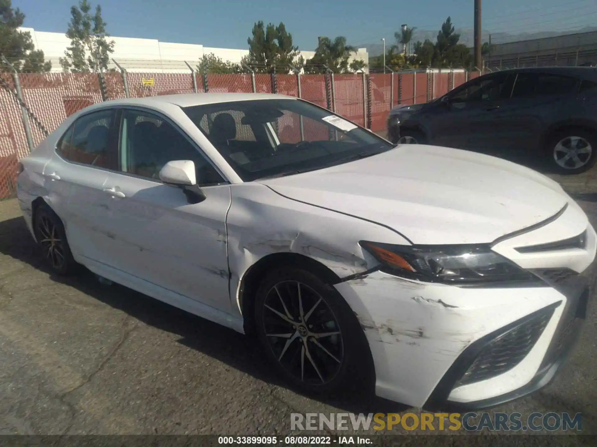 6 Photograph of a damaged car 4T1G11AK5NU009547 TOYOTA CAMRY 2022