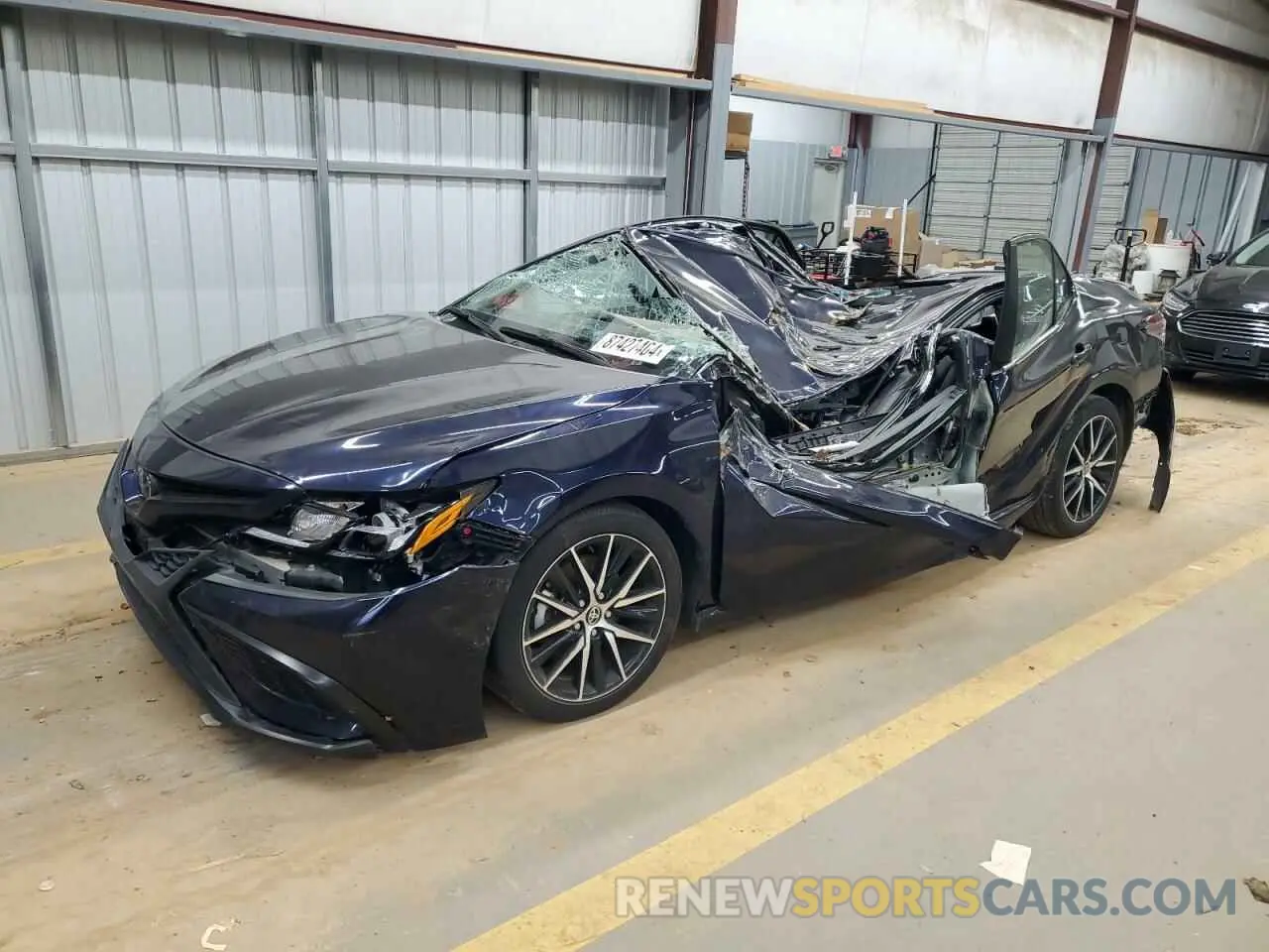 1 Photograph of a damaged car 4T1G11AK5NU014506 TOYOTA CAMRY 2022