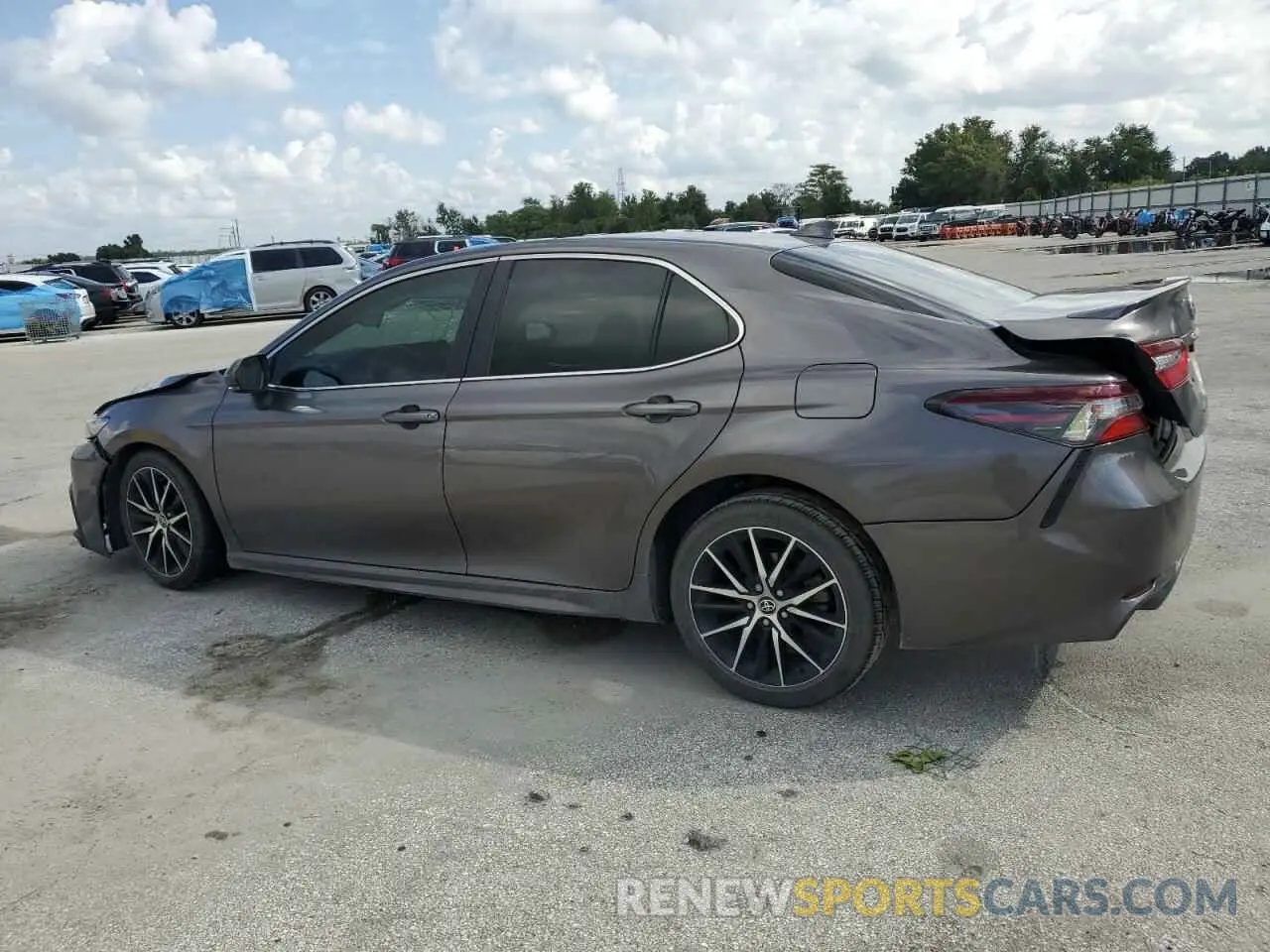 2 Photograph of a damaged car 4T1G11AK5NU037378 TOYOTA CAMRY 2022
