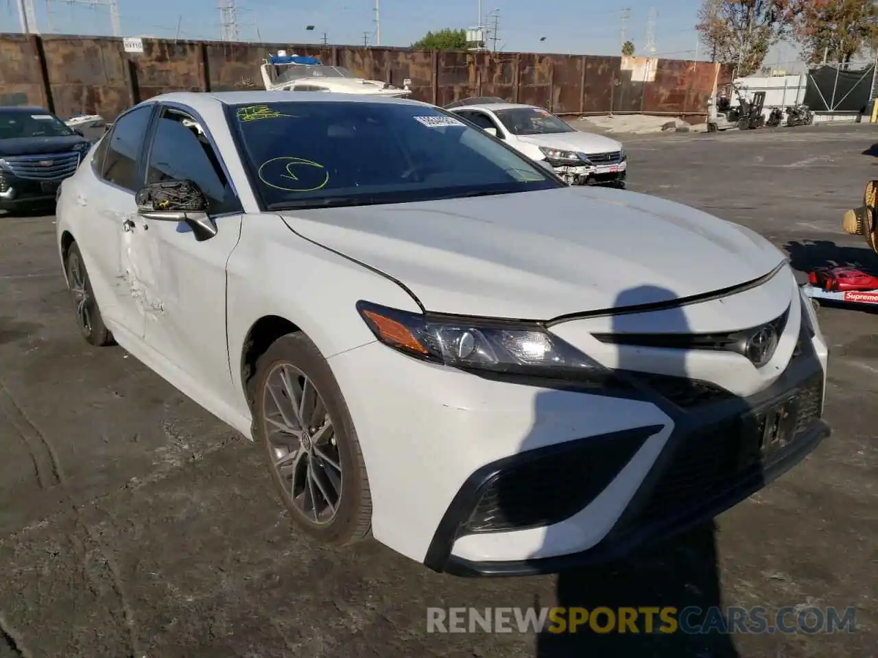 4 Photograph of a damaged car 4T1G11AK5NU048901 TOYOTA CAMRY 2022