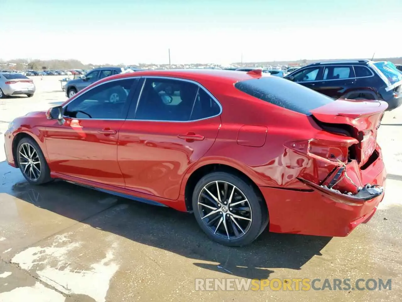 2 Photograph of a damaged car 4T1G11AK5NU067058 TOYOTA CAMRY 2022