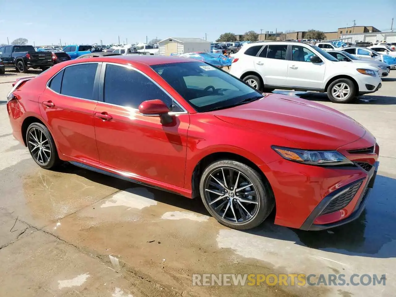 4 Photograph of a damaged car 4T1G11AK5NU067058 TOYOTA CAMRY 2022
