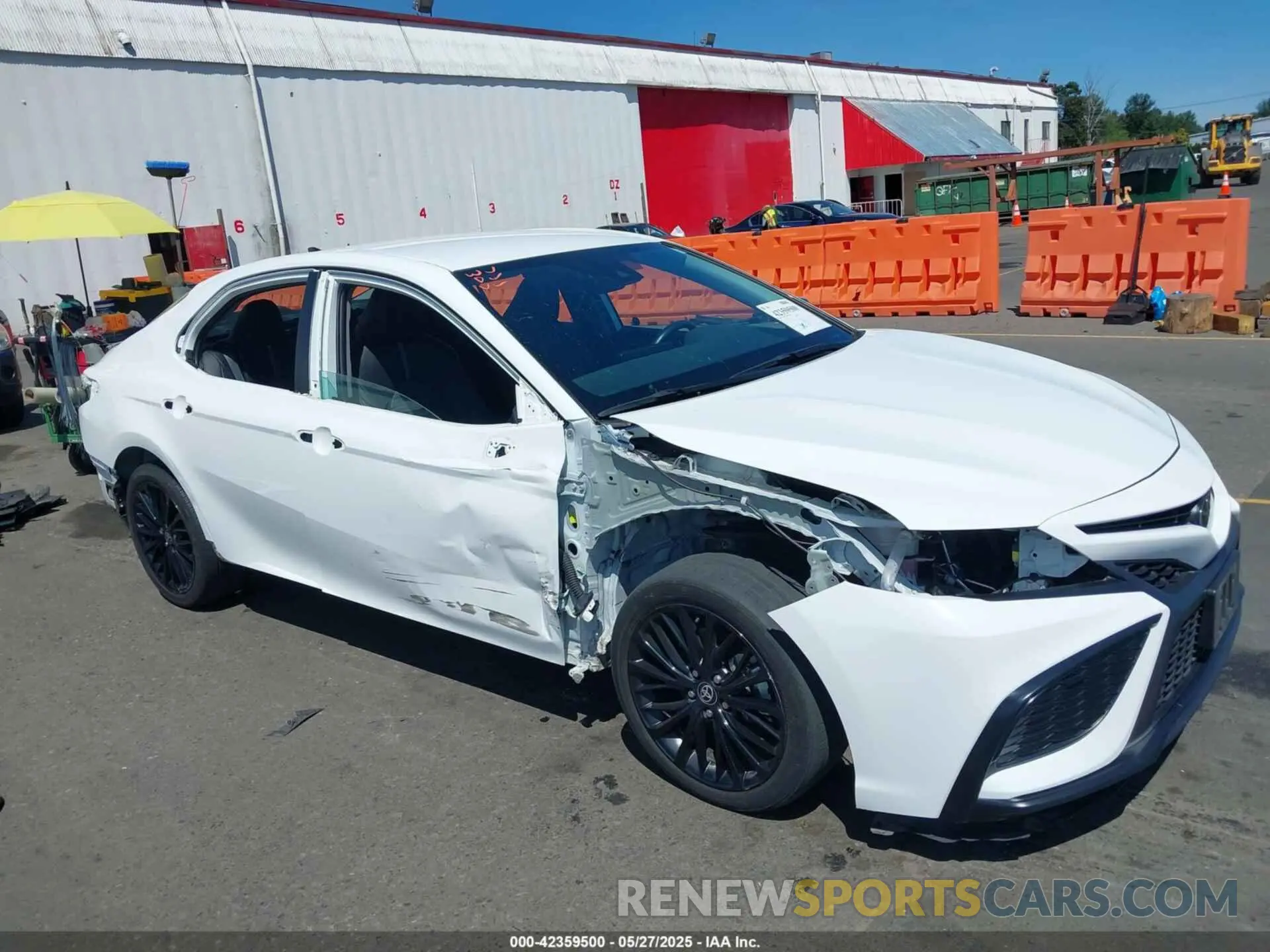 18 Photograph of a damaged car 4T1G11AK5NU075077 TOYOTA CAMRY 2022