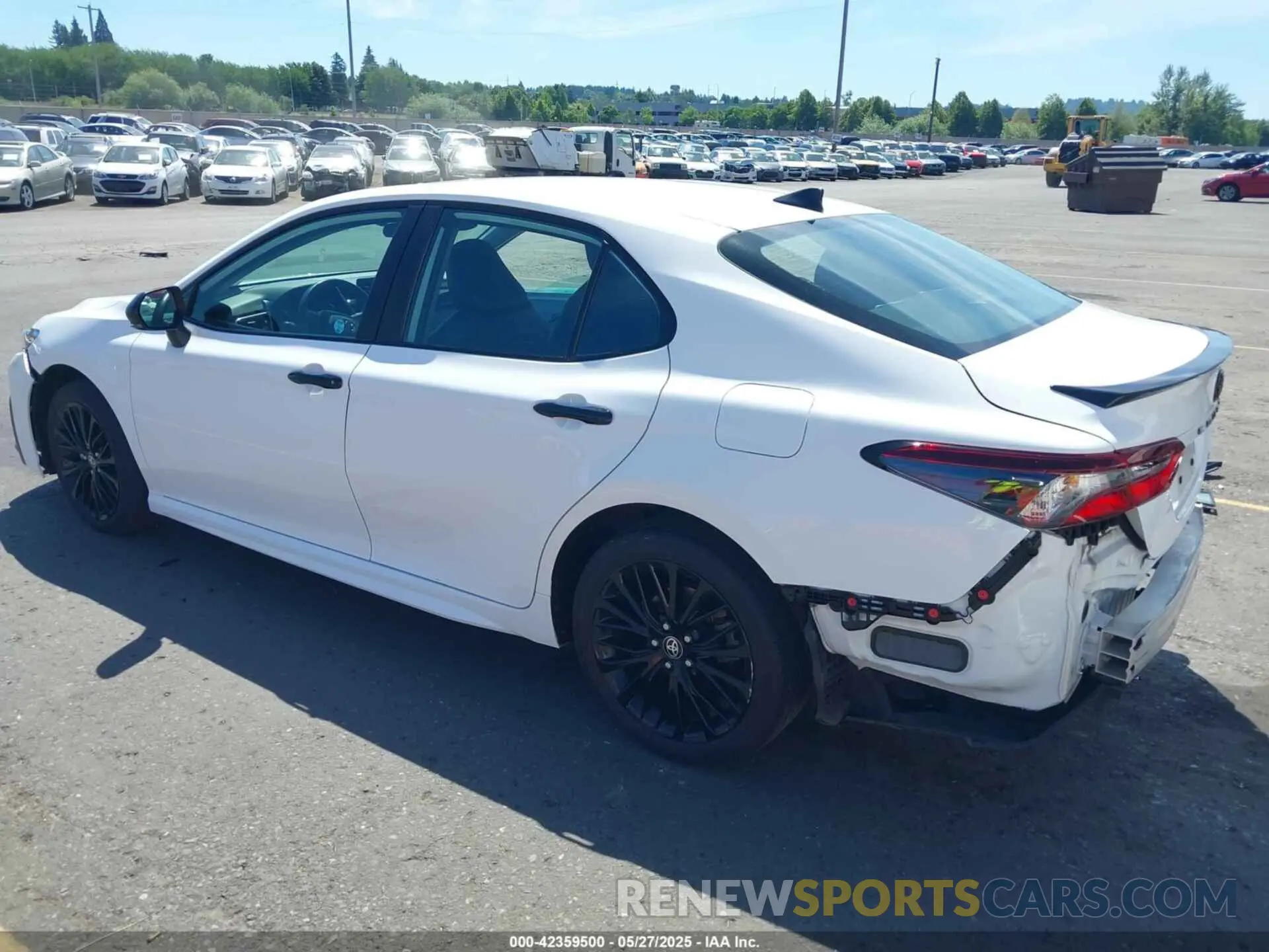 3 Photograph of a damaged car 4T1G11AK5NU075077 TOYOTA CAMRY 2022