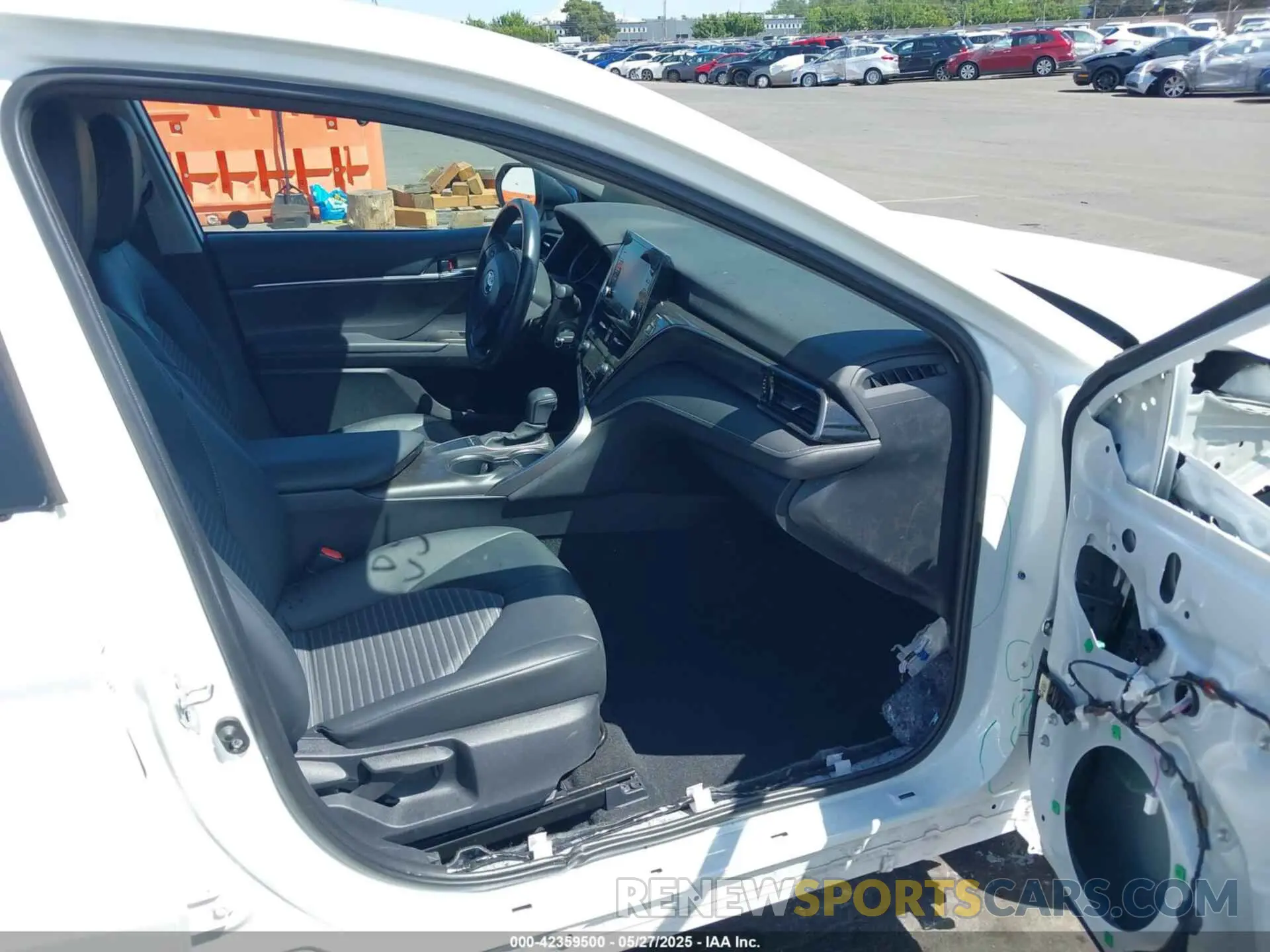 5 Photograph of a damaged car 4T1G11AK5NU075077 TOYOTA CAMRY 2022