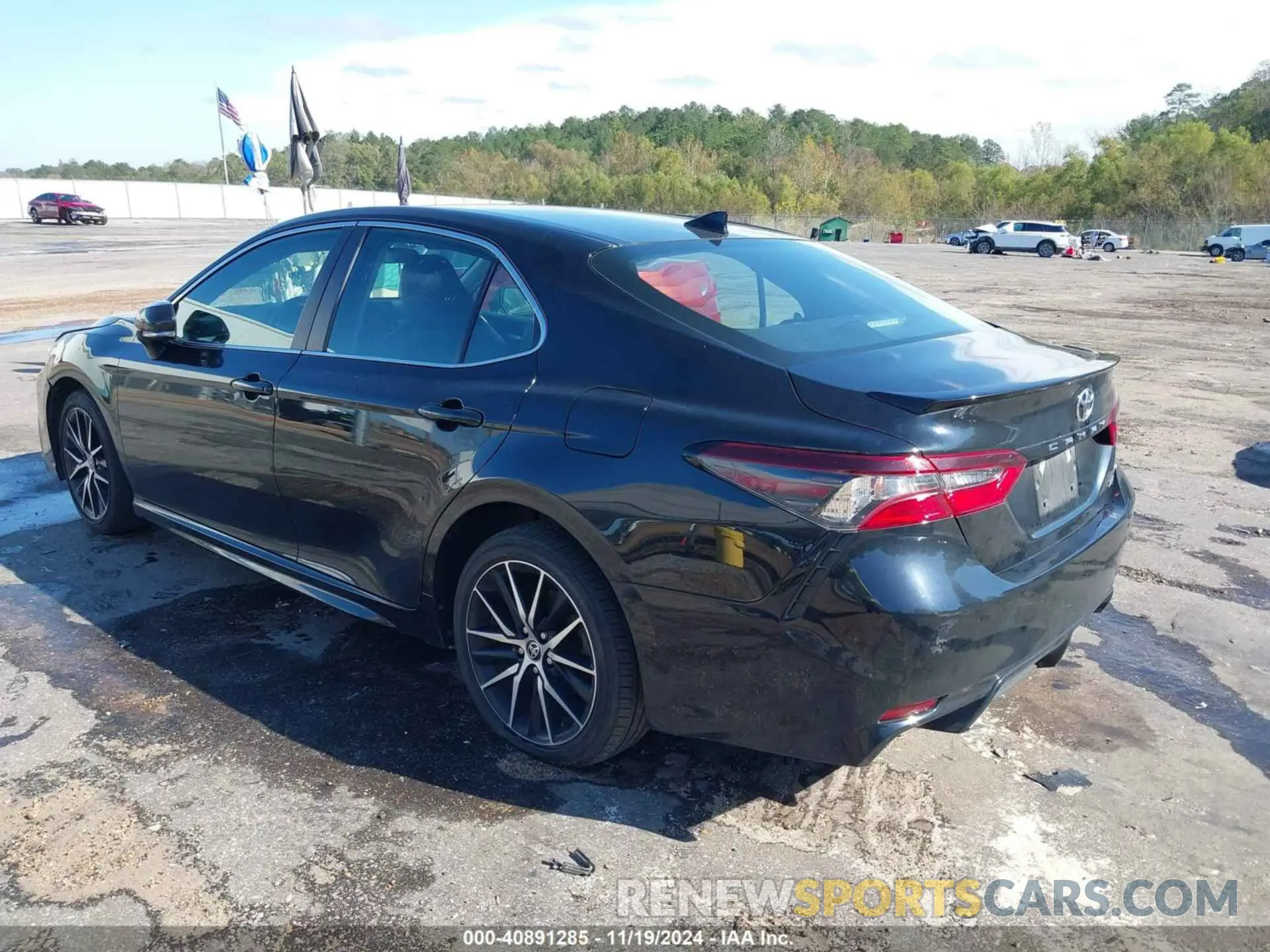 3 Photograph of a damaged car 4T1G11AK5NU076374 TOYOTA CAMRY 2022