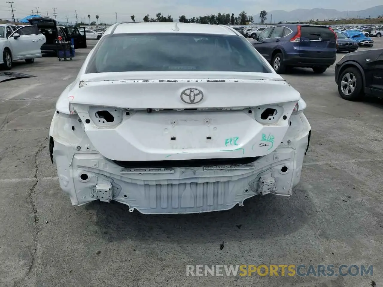 6 Photograph of a damaged car 4T1G11AK5NU628827 TOYOTA CAMRY 2022