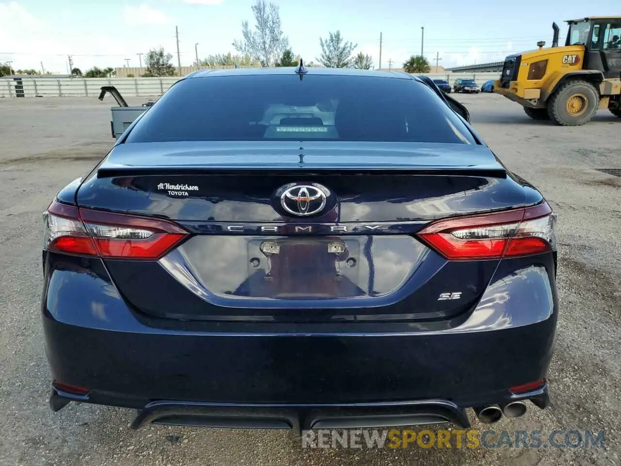 6 Photograph of a damaged car 4T1G11AK5NU629900 TOYOTA CAMRY 2022