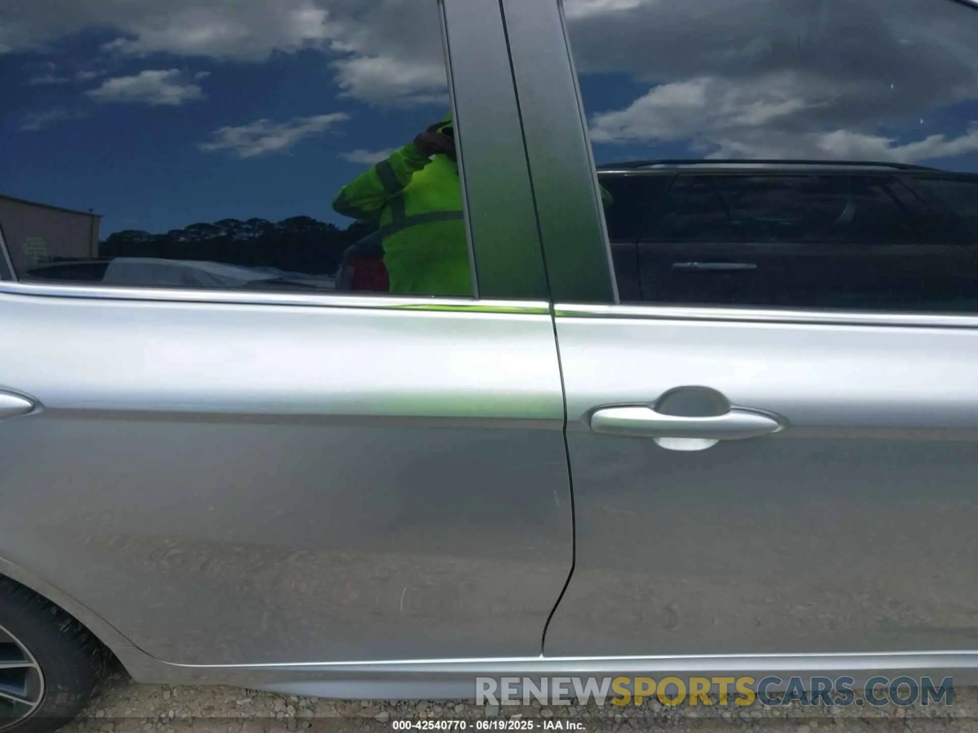 13 Photograph of a damaged car 4T1G11AK5NU630268 TOYOTA CAMRY 2022