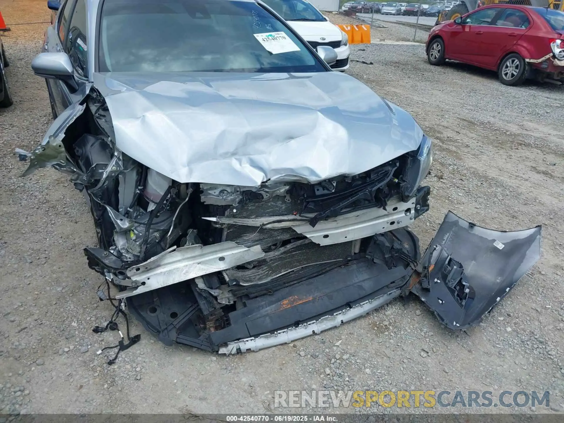 6 Photograph of a damaged car 4T1G11AK5NU630268 TOYOTA CAMRY 2022
