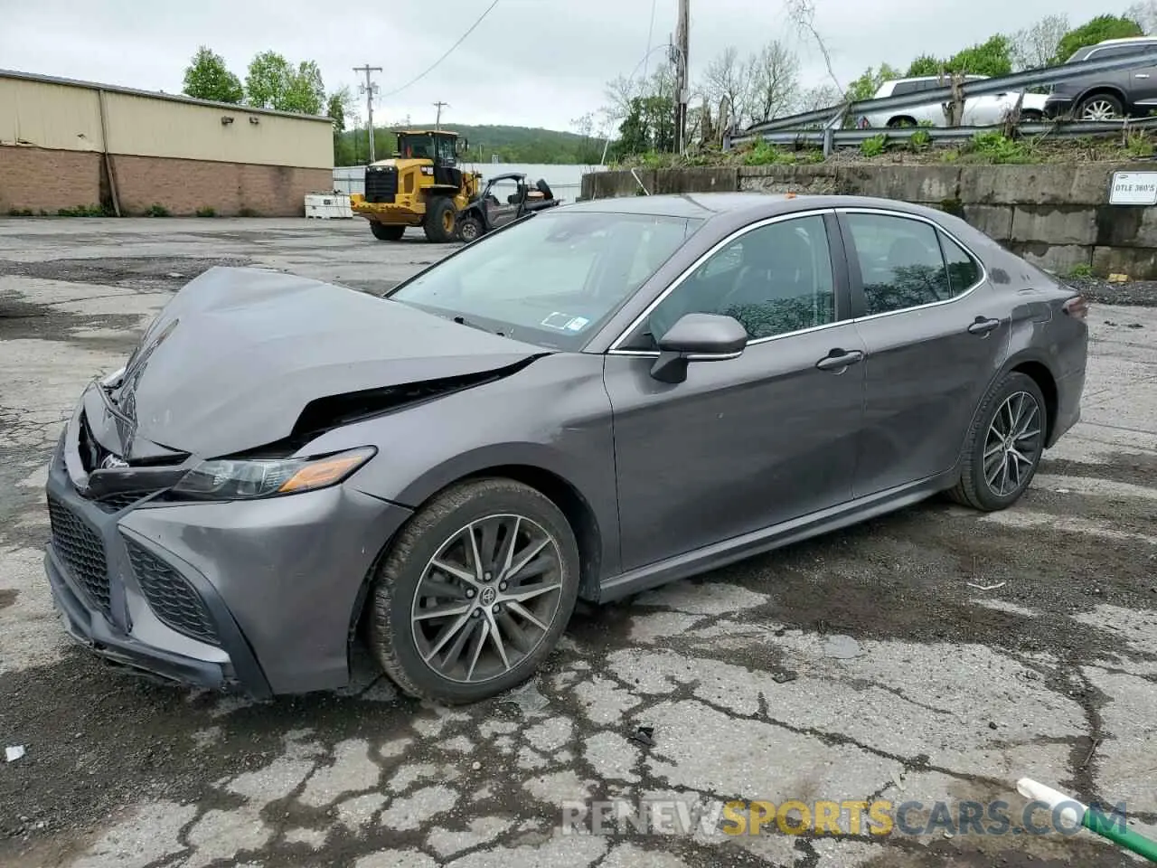 1 Photograph of a damaged car 4T1G11AK5NU632473 TOYOTA CAMRY 2022