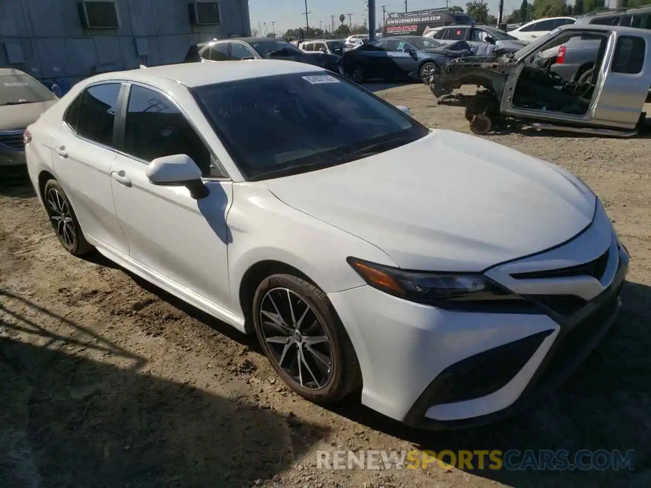 4 Photograph of a damaged car 4T1G11AK5NU652979 TOYOTA CAMRY 2022