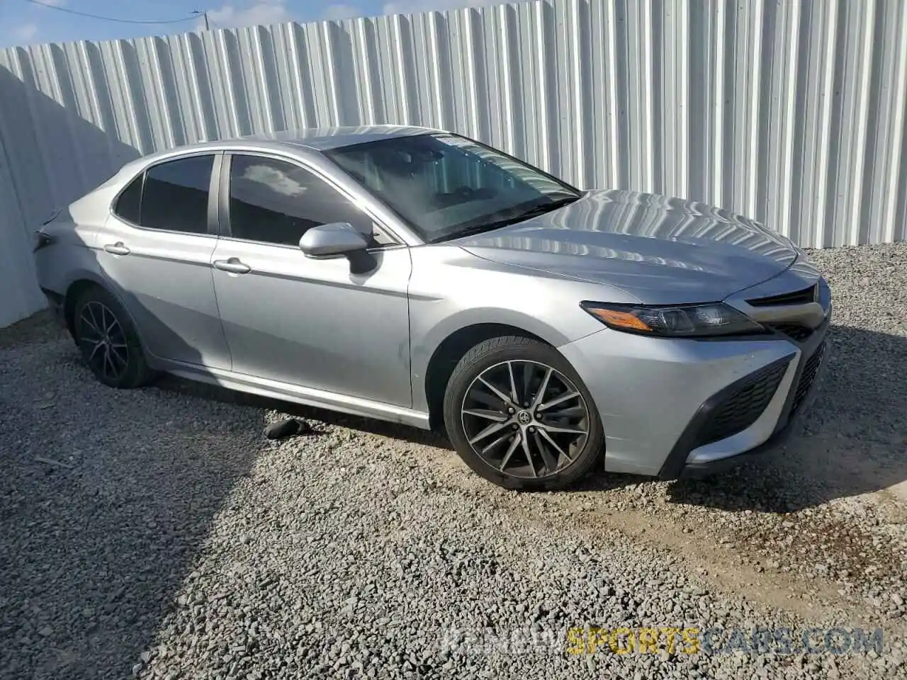 4 Photograph of a damaged car 4T1G11AK5NU657082 TOYOTA CAMRY 2022