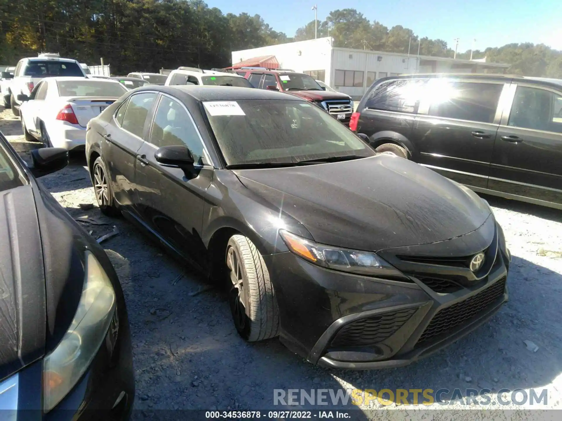 1 Photograph of a damaged car 4T1G11AK5NU658491 TOYOTA CAMRY 2022