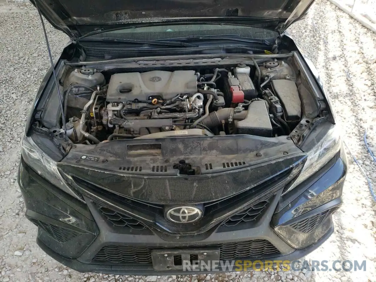 11 Photograph of a damaged car 4T1G11AK5NU660385 TOYOTA CAMRY 2022