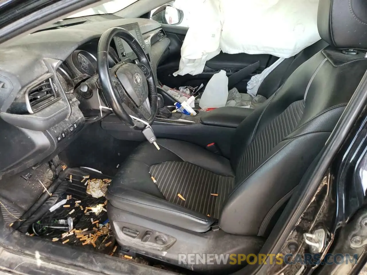 7 Photograph of a damaged car 4T1G11AK5NU660385 TOYOTA CAMRY 2022