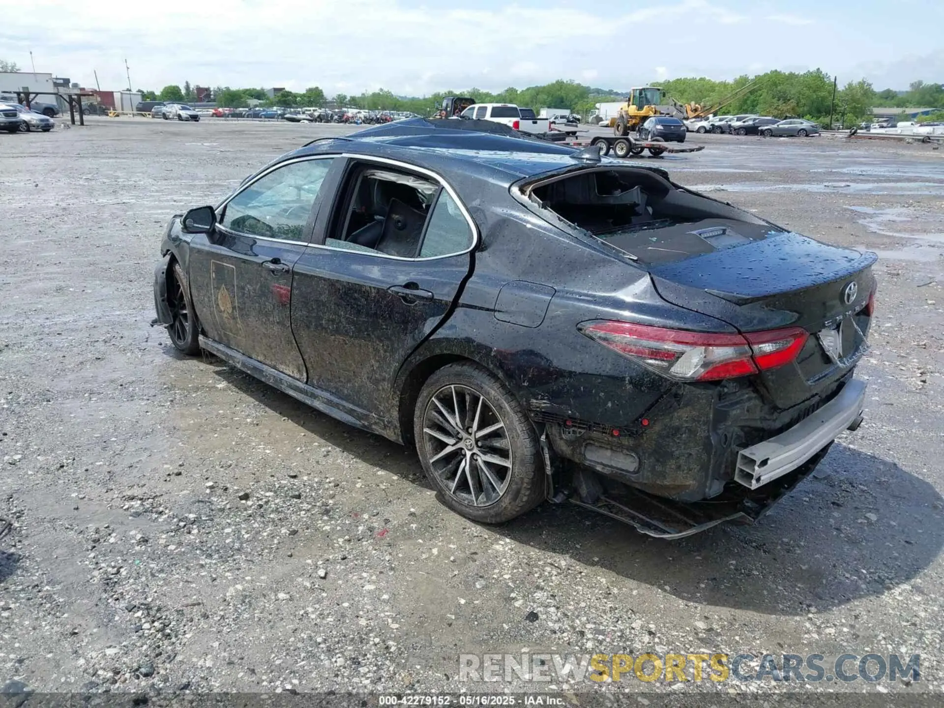 3 Photograph of a damaged car 4T1G11AK5NU680670 TOYOTA CAMRY 2022