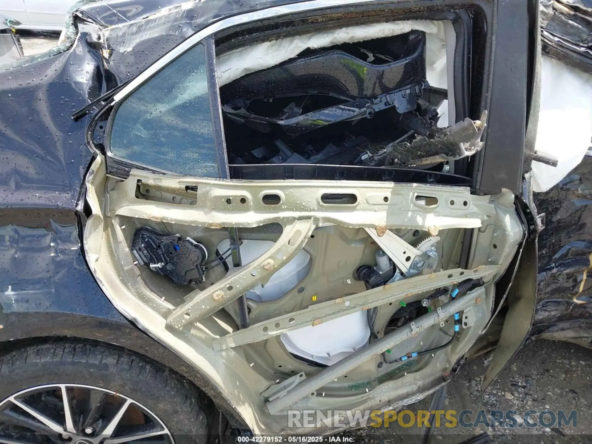 8 Photograph of a damaged car 4T1G11AK5NU680670 TOYOTA CAMRY 2022