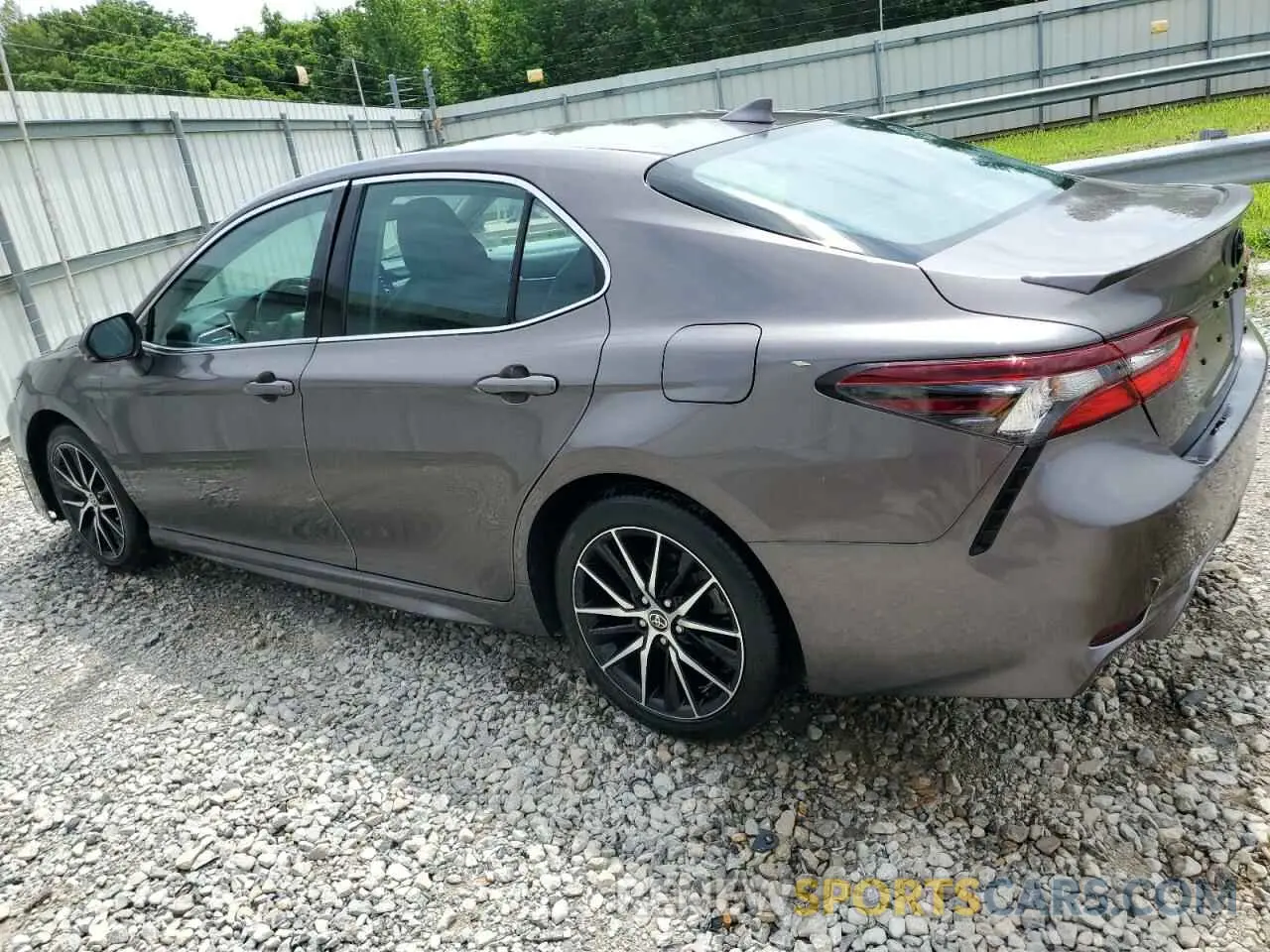 2 Photograph of a damaged car 4T1G11AK5NU685593 TOYOTA CAMRY 2022