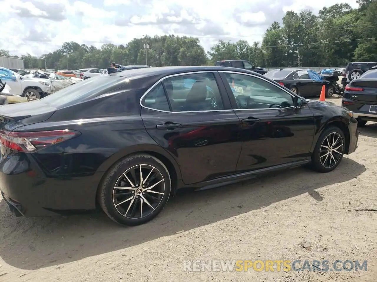 3 Photograph of a damaged car 4T1G11AK5NU700674 TOYOTA CAMRY 2022