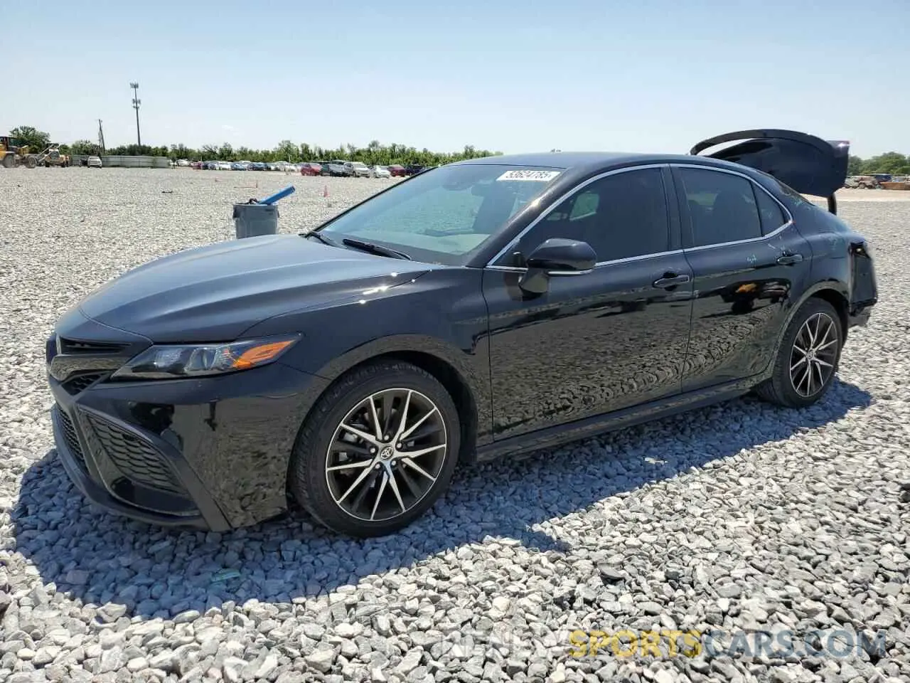 1 Photograph of a damaged car 4T1G11AK5NU708757 TOYOTA CAMRY 2022