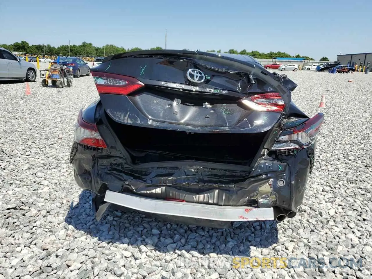 6 Photograph of a damaged car 4T1G11AK5NU708757 TOYOTA CAMRY 2022