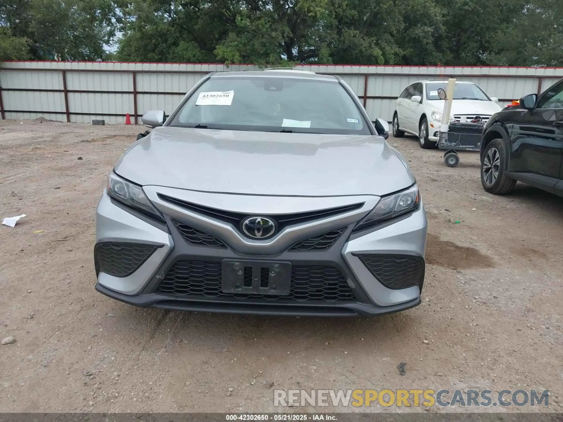 13 Photograph of a damaged car 4T1G11AK5NU710900 TOYOTA CAMRY 2022