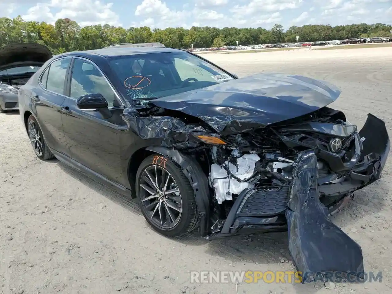 1 Photograph of a damaged car 4T1G11AK5NU712145 TOYOTA CAMRY 2022