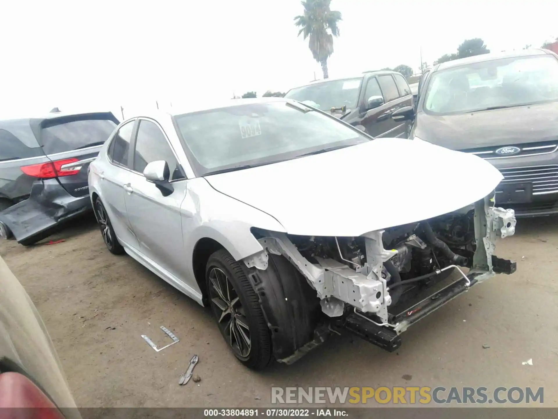 1 Photograph of a damaged car 4T1G11AK6NU037518 TOYOTA CAMRY 2022