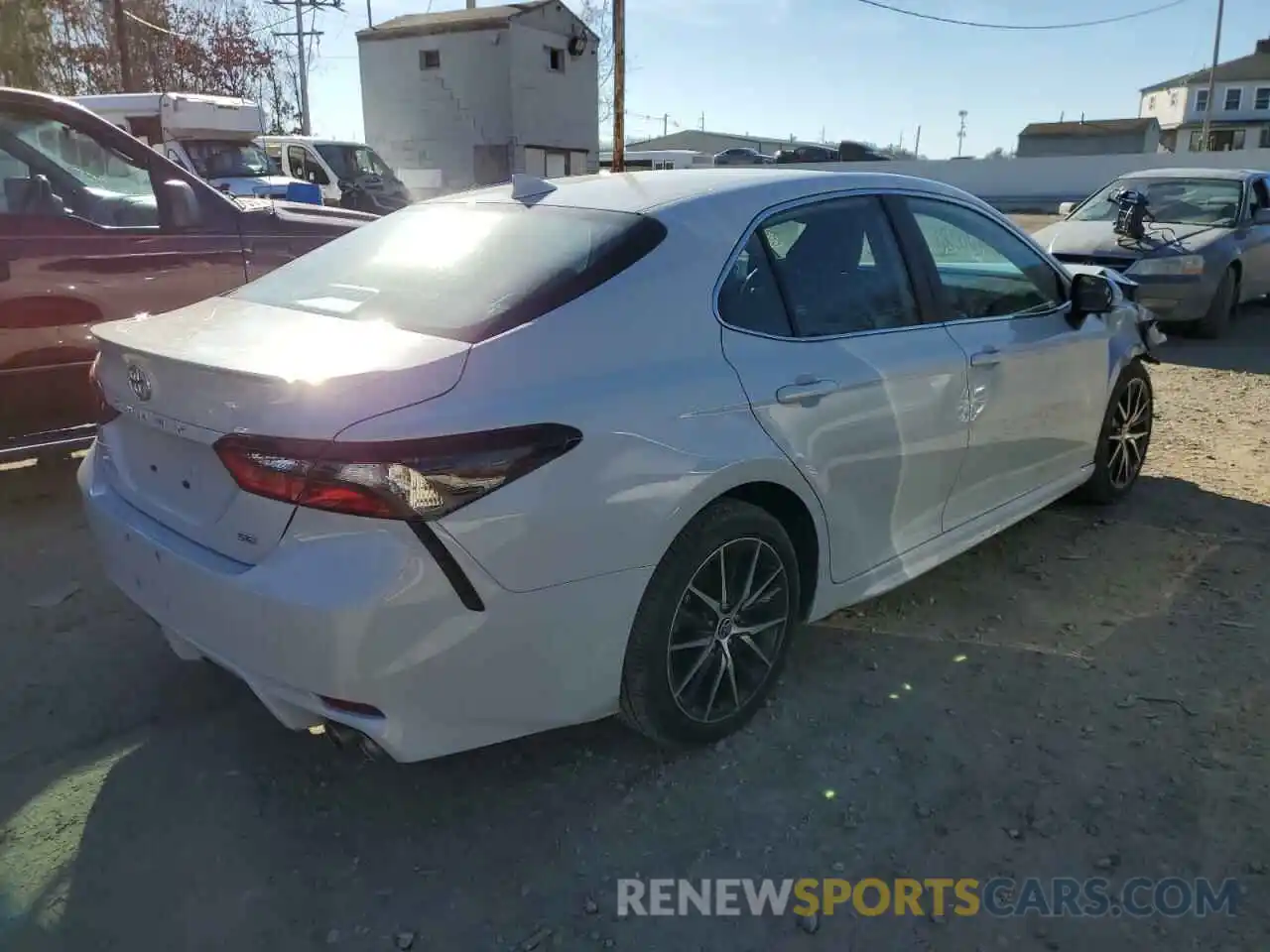 3 Photograph of a damaged car 4T1G11AK6NU053394 TOYOTA CAMRY 2022