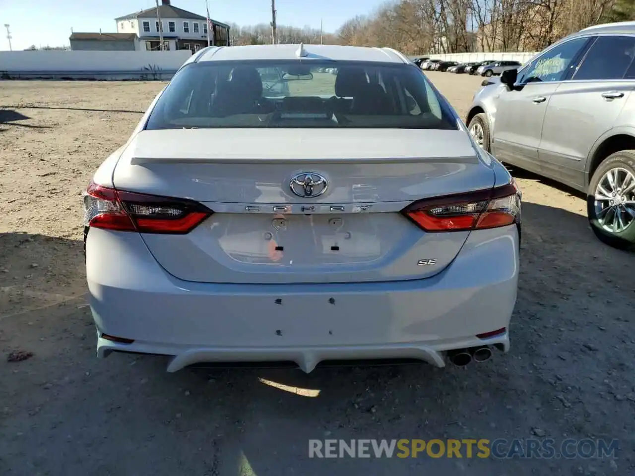 6 Photograph of a damaged car 4T1G11AK6NU053394 TOYOTA CAMRY 2022