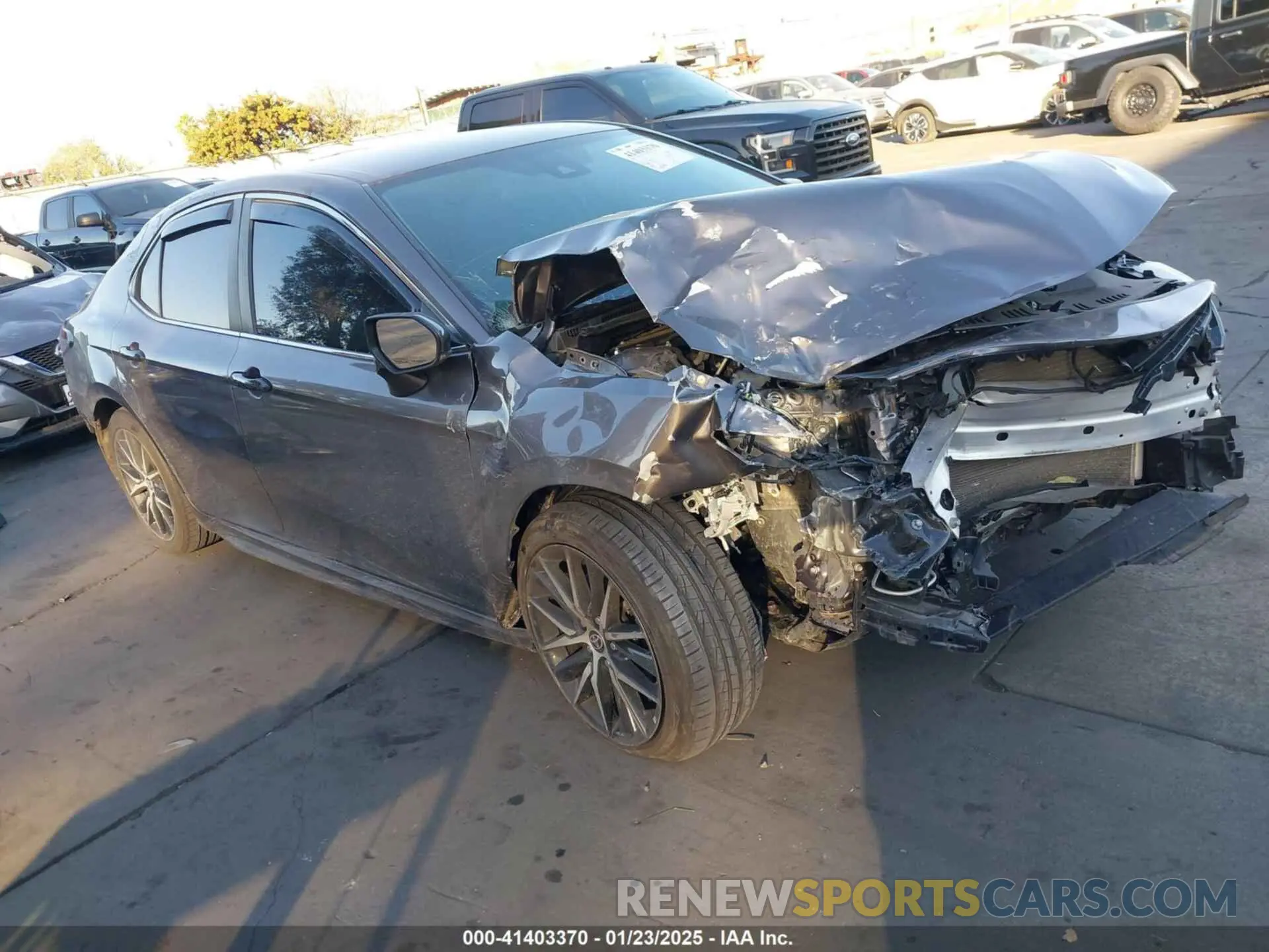 1 Photograph of a damaged car 4T1G11AK6NU055923 TOYOTA CAMRY 2022