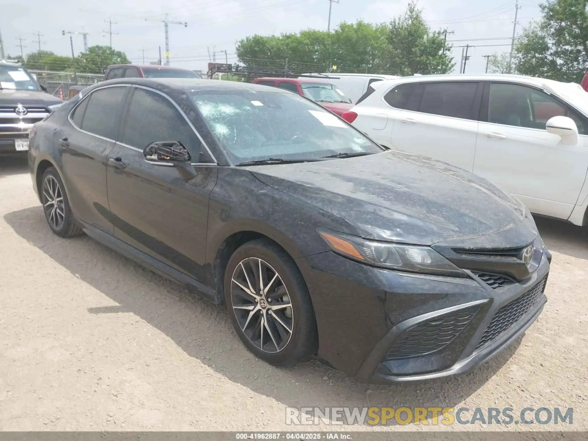 1 Photograph of a damaged car 4T1G11AK6NU623118 TOYOTA CAMRY 2022