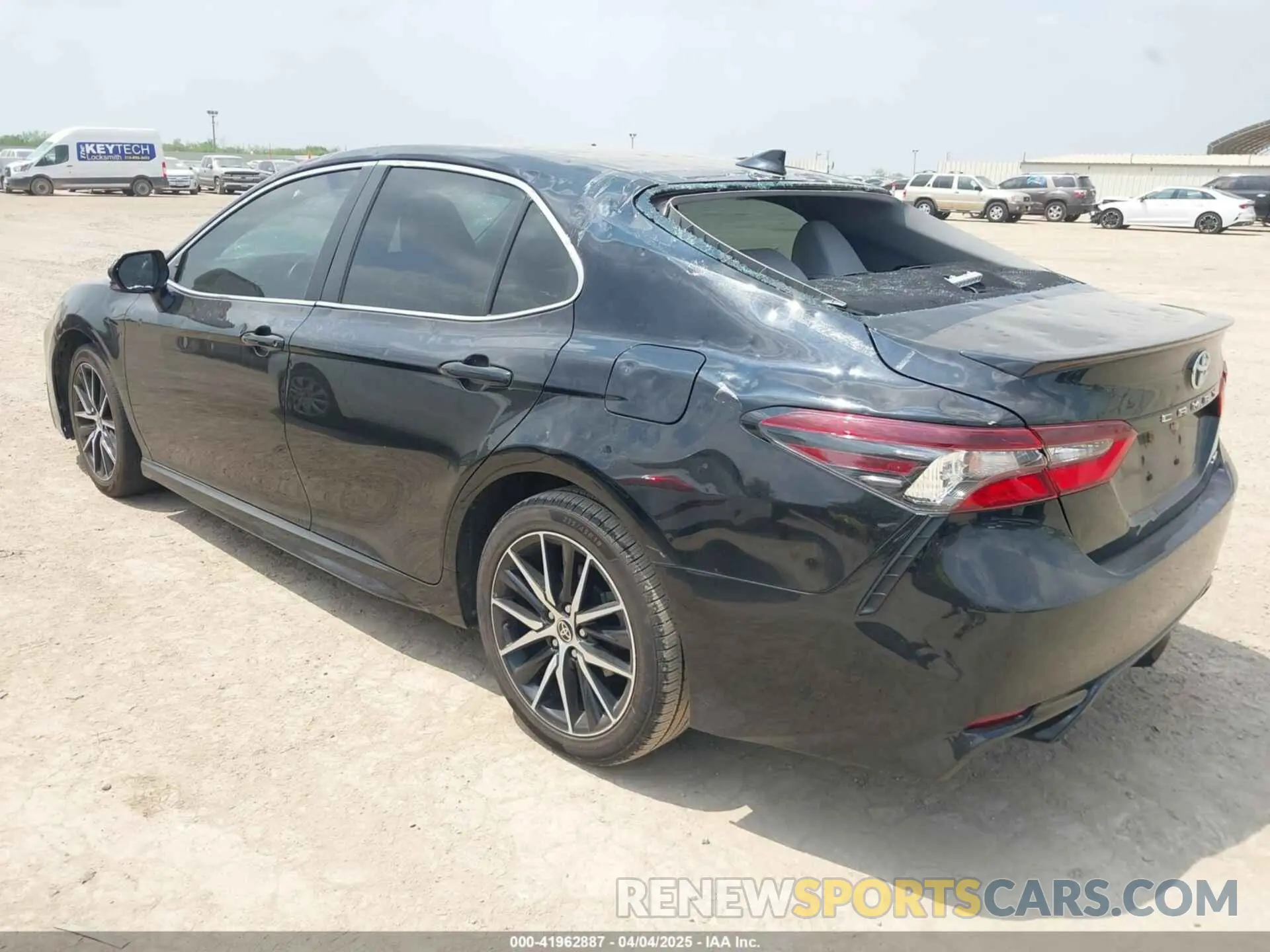 3 Photograph of a damaged car 4T1G11AK6NU623118 TOYOTA CAMRY 2022