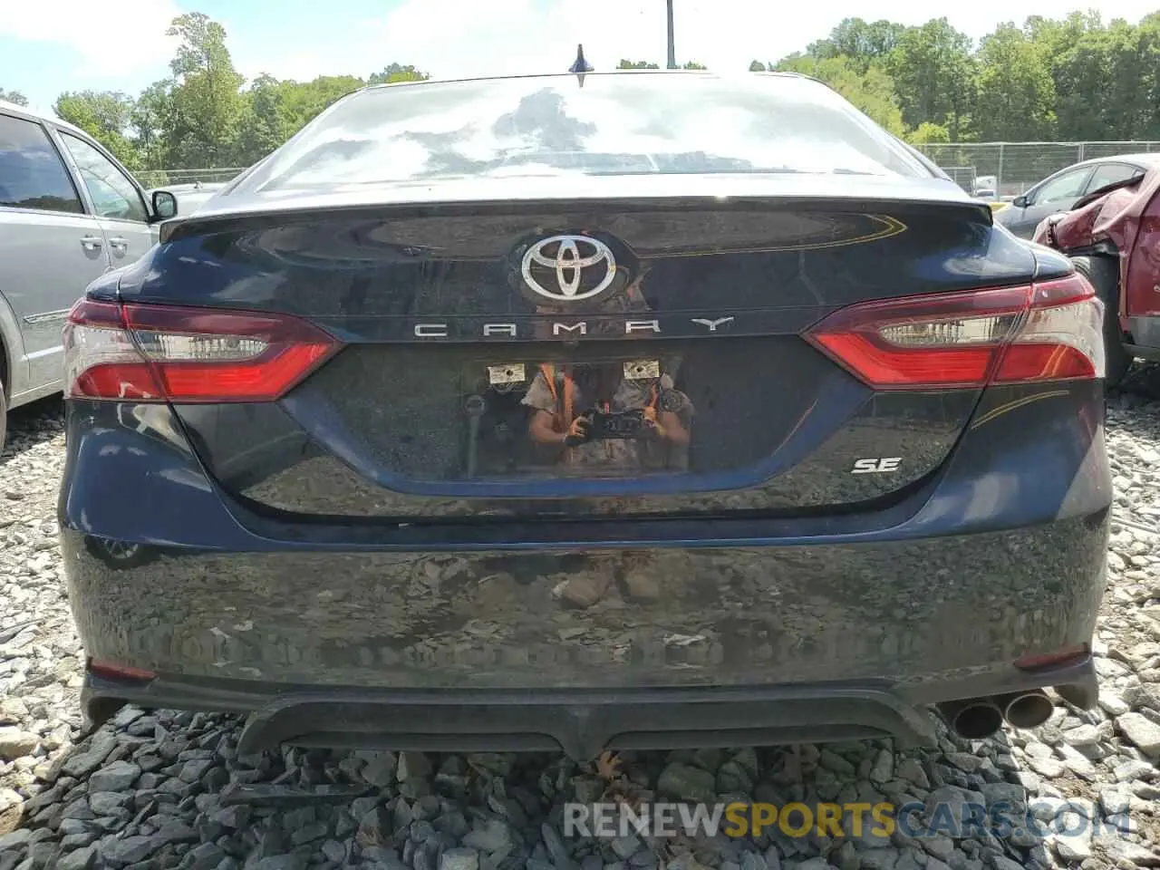6 Photograph of a damaged car 4T1G11AK6NU632918 TOYOTA CAMRY 2022