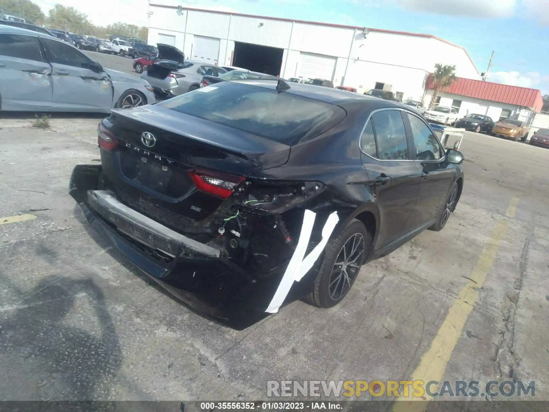 4 Photograph of a damaged car 4T1G11AK6NU636029 TOYOTA CAMRY 2022