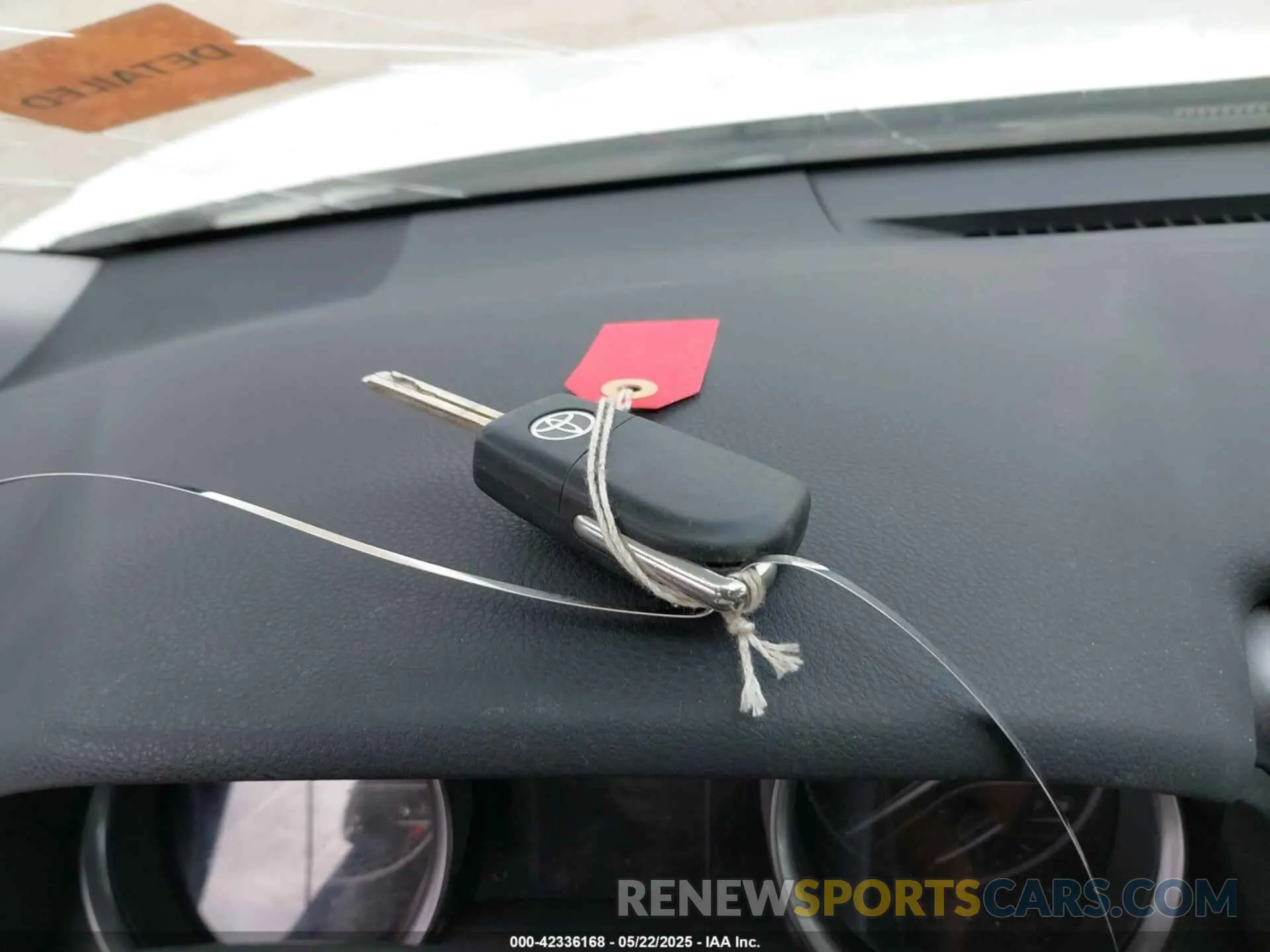 11 Photograph of a damaged car 4T1G11AK6NU669161 TOYOTA CAMRY 2022