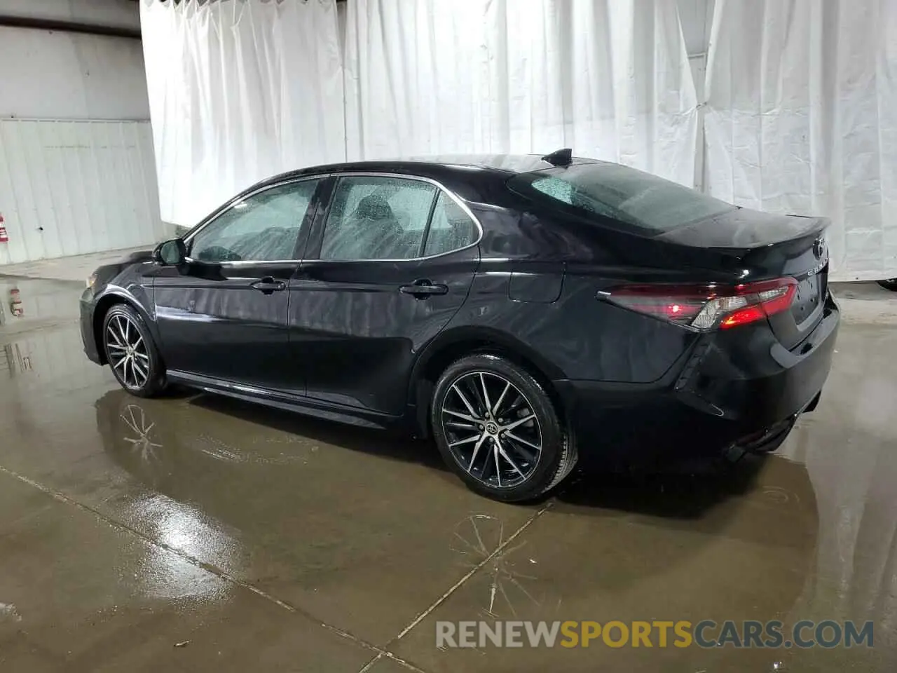 2 Photograph of a damaged car 4T1G11AK6NU674795 TOYOTA CAMRY 2022