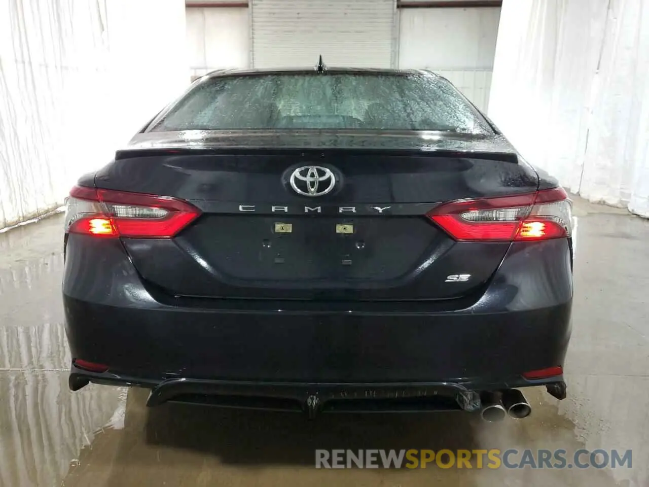 6 Photograph of a damaged car 4T1G11AK6NU674795 TOYOTA CAMRY 2022