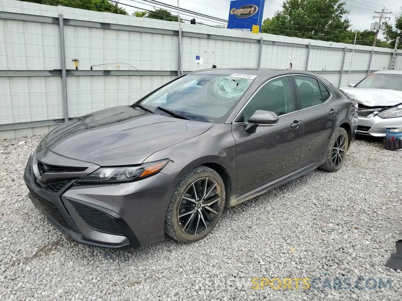 1 Photograph of a damaged car 4T1G11AK6NU680497 TOYOTA CAMRY 2022