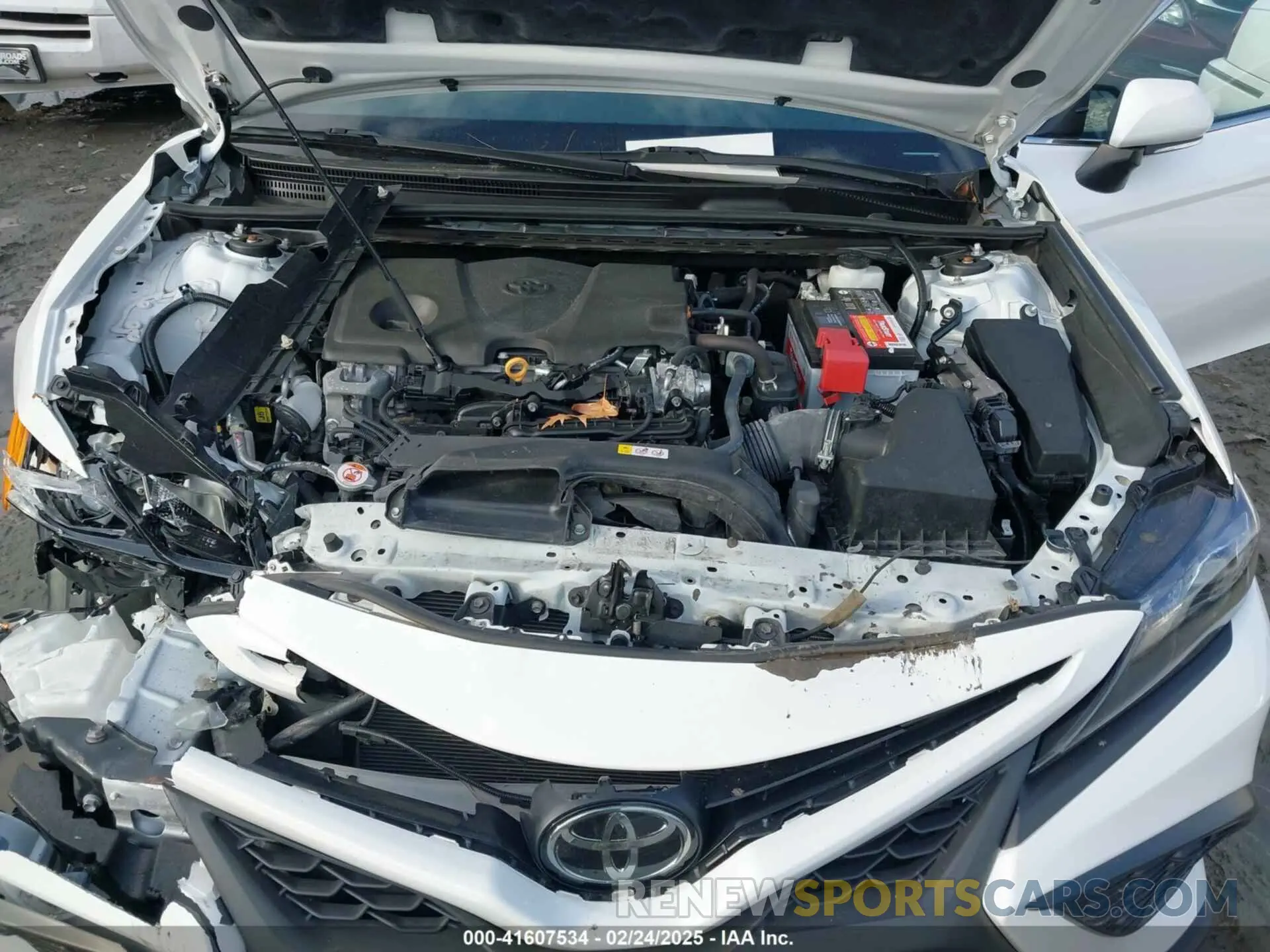 10 Photograph of a damaged car 4T1G11AK6NU713742 TOYOTA CAMRY 2022