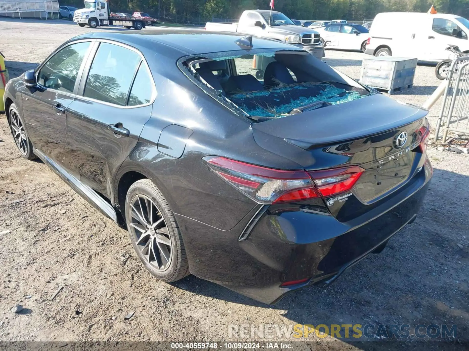 6 Photograph of a damaged car 4T1G11AK6NU715832 TOYOTA CAMRY 2022