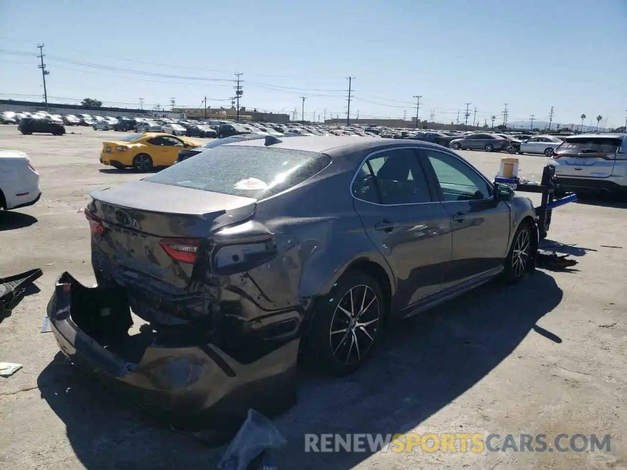 4 Photograph of a damaged car 4T1G11AK7NU019612 TOYOTA CAMRY 2022