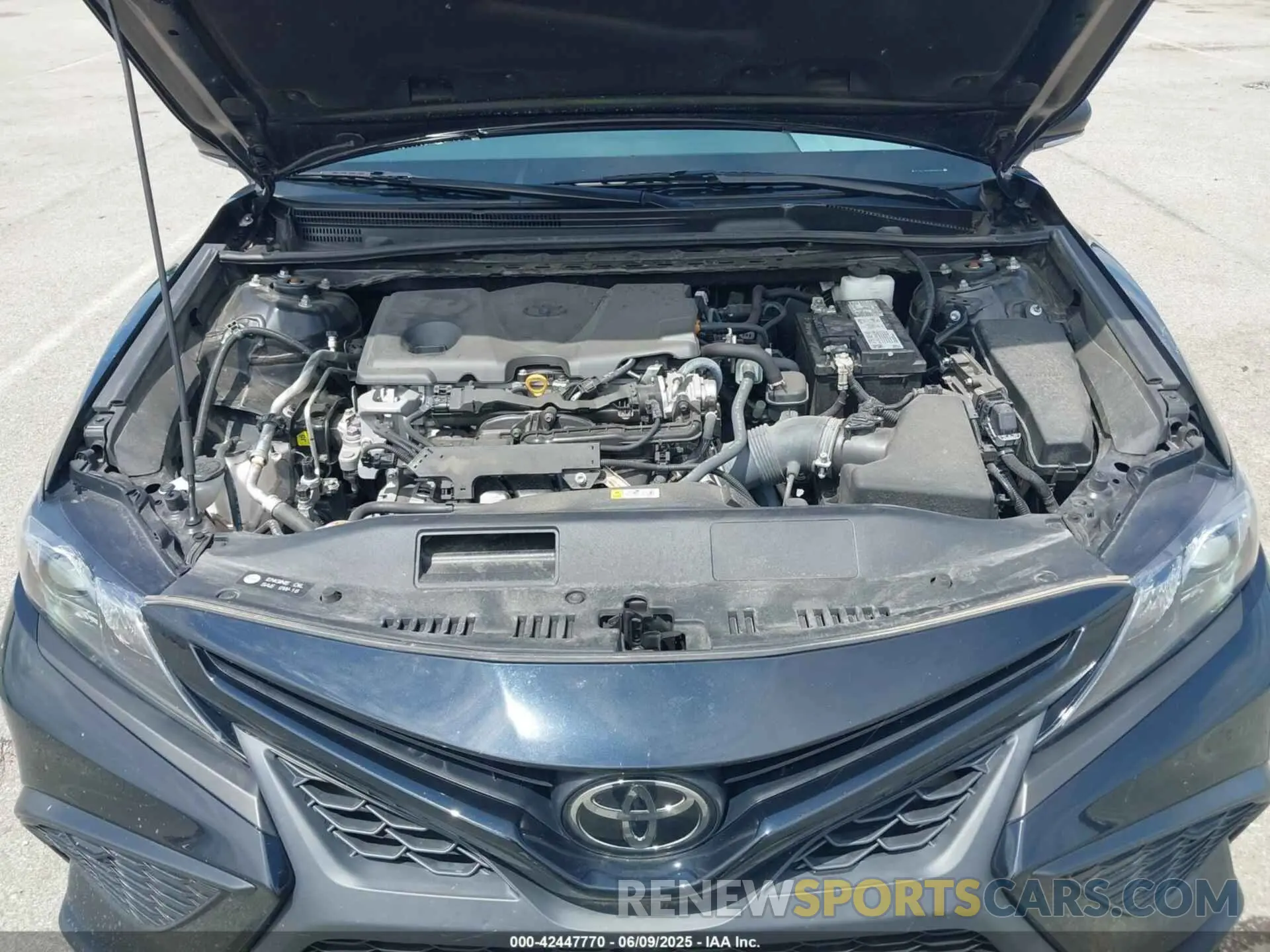 10 Photograph of a damaged car 4T1G11AK7NU039018 TOYOTA CAMRY 2022