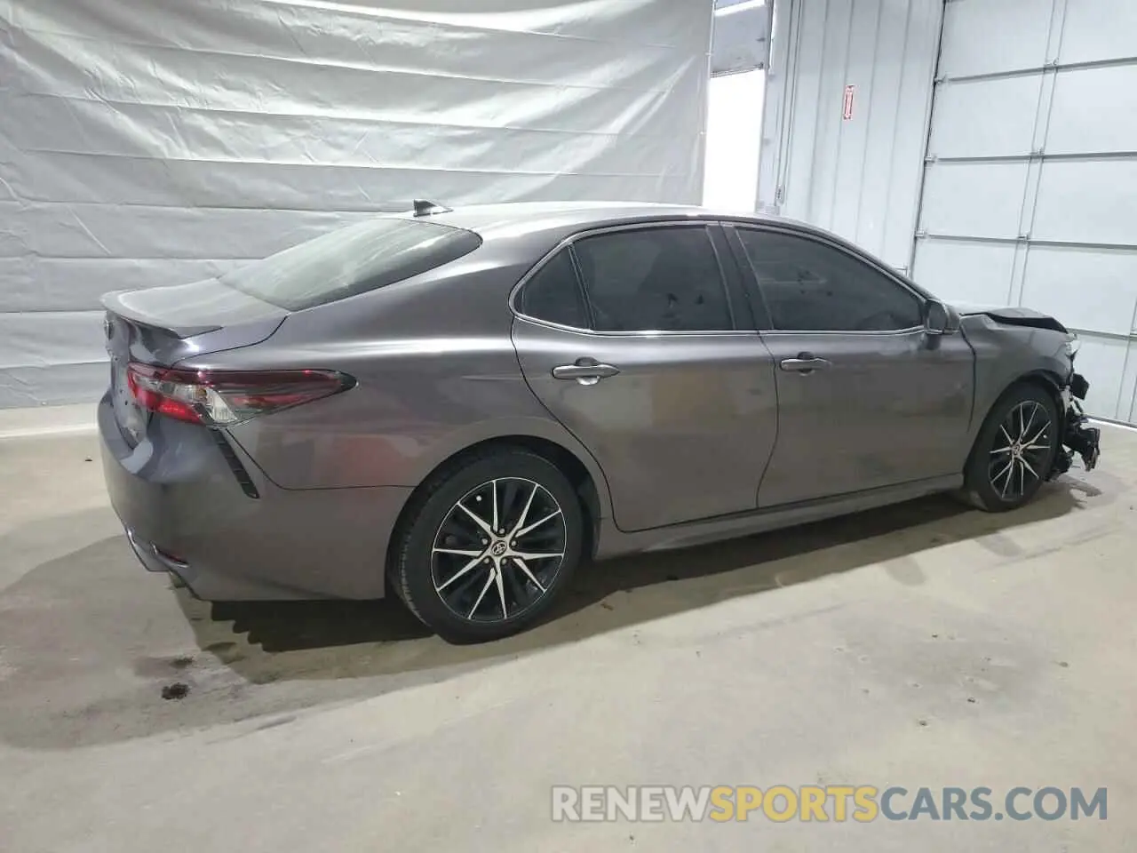 3 Photograph of a damaged car 4T1G11AK7NU067031 TOYOTA CAMRY 2022